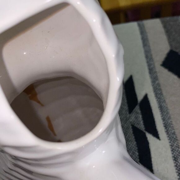 White Glazed Ceramic Seahorse Pitcher by Sanor Cerámica Portugal - Picture 9 of 9